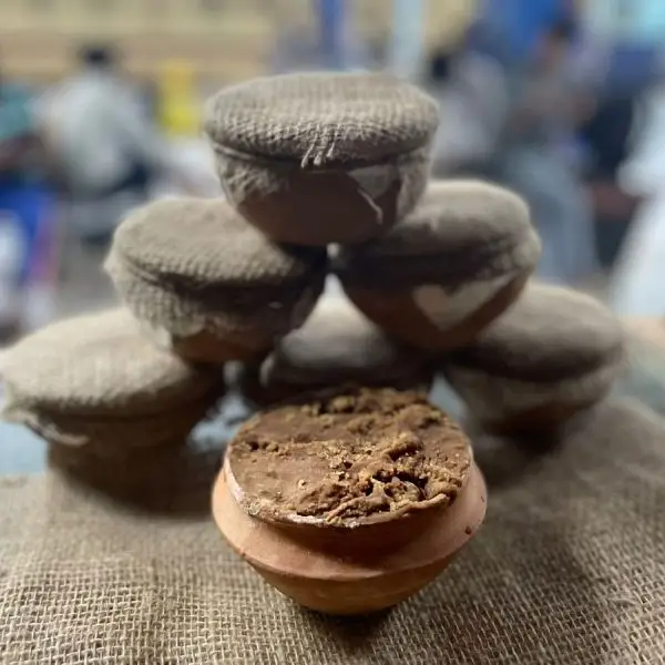 pure Desi Gud organic matka jaggery online